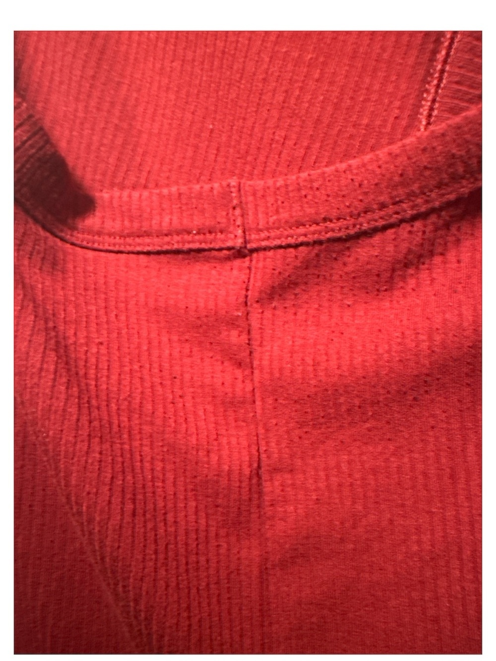 Pre-Loved Torrid Soft Rib High Neck Tank in Burgundy Size: 3 - Picture 5 of 5